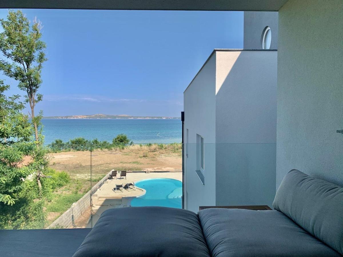 פריבלאקה Aparthotel Dalmacija מראה חיצוני תמונה