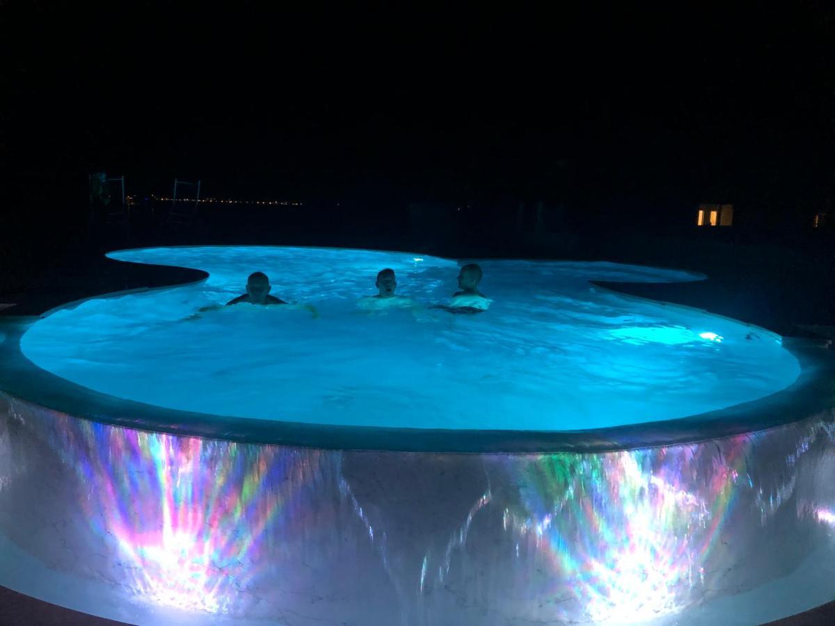 פריבלאקה Aparthotel Dalmacija מראה חיצוני תמונה