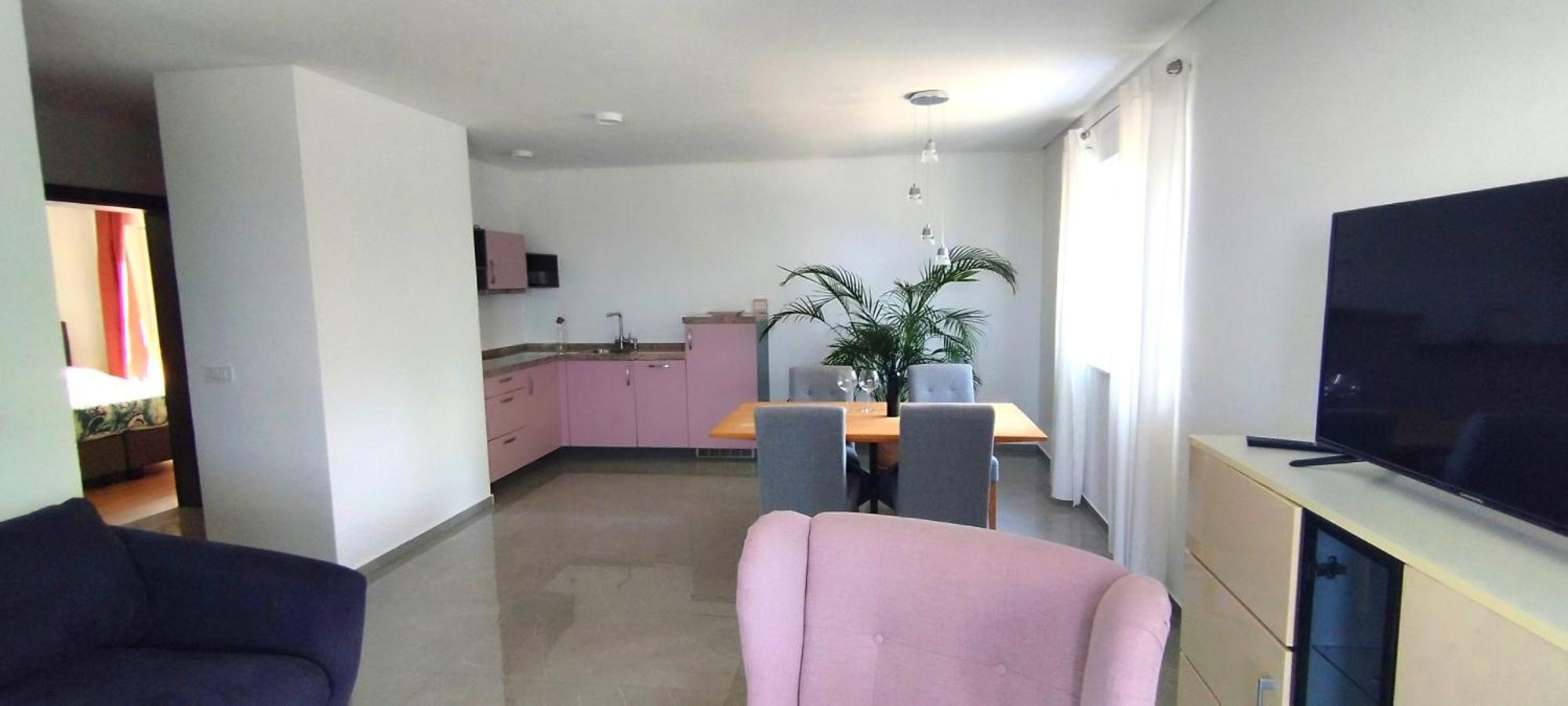 פריבלאקה Aparthotel Dalmacija מראה חיצוני תמונה